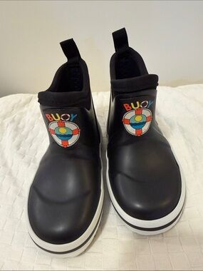 BUOY BOOTS  Black Kids Slip-On Rain & Snow Boots with Buoy Graphic